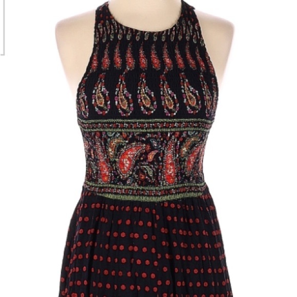 Urban Outfitters Dresses & Skirts - Bleuh Ciel Paisley Floral Smocked Top Flowy Navy/ Red Sundress Racerback Keyhole